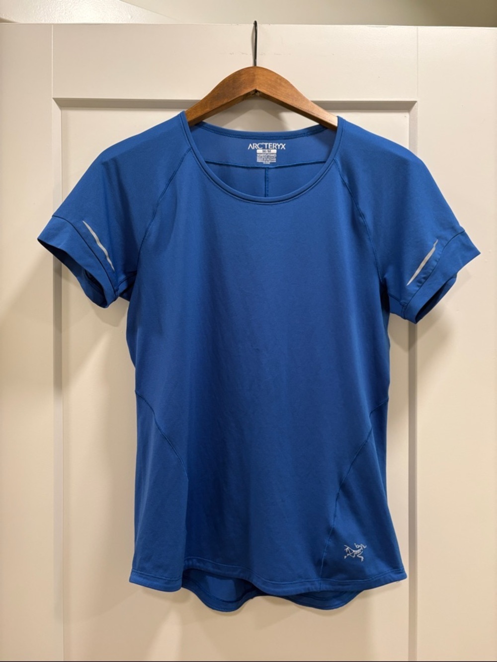 Arc’Teryx Women's Motus? Crew Short Sleeve Blue running Shirt—GREAT!! Like New!